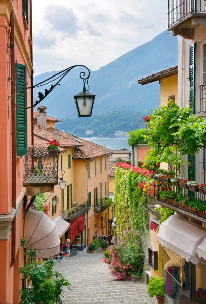 Картина на холсте Улица в Италии с зеленью, арт hd0446801