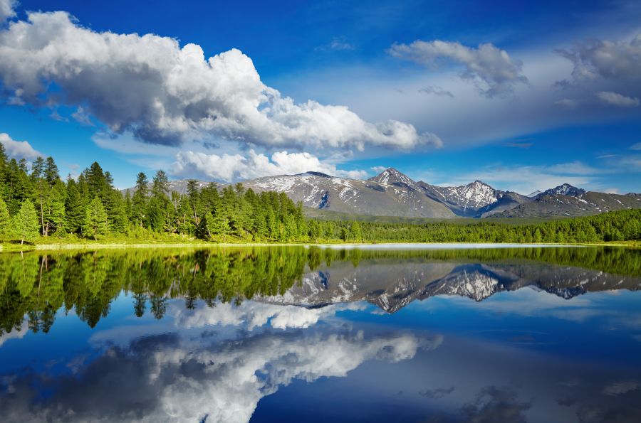 Фотообои Зеркальное озеро и горы
