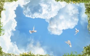 Фреска птицы в облаках