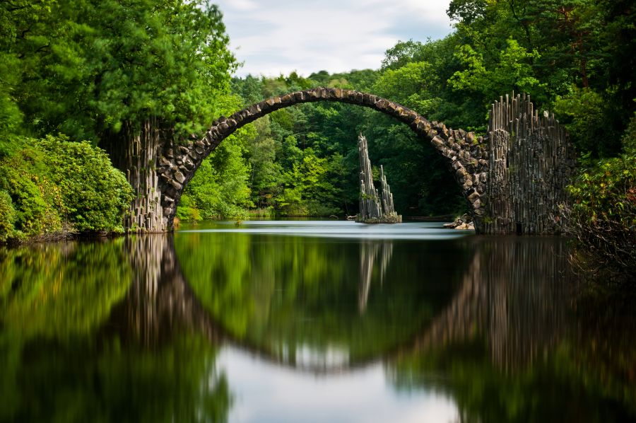 Фотообои Старинная арка моста