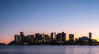 Фотообои Панорама мегаполиса на закате